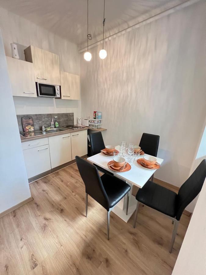 Top Location Viena Exterior foto